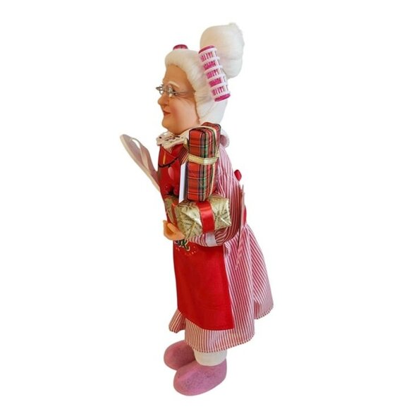 Cuban Mrs. Claus with flag Decoration Doll 18" Feliz Navidad Apron - Picture 5 of 5